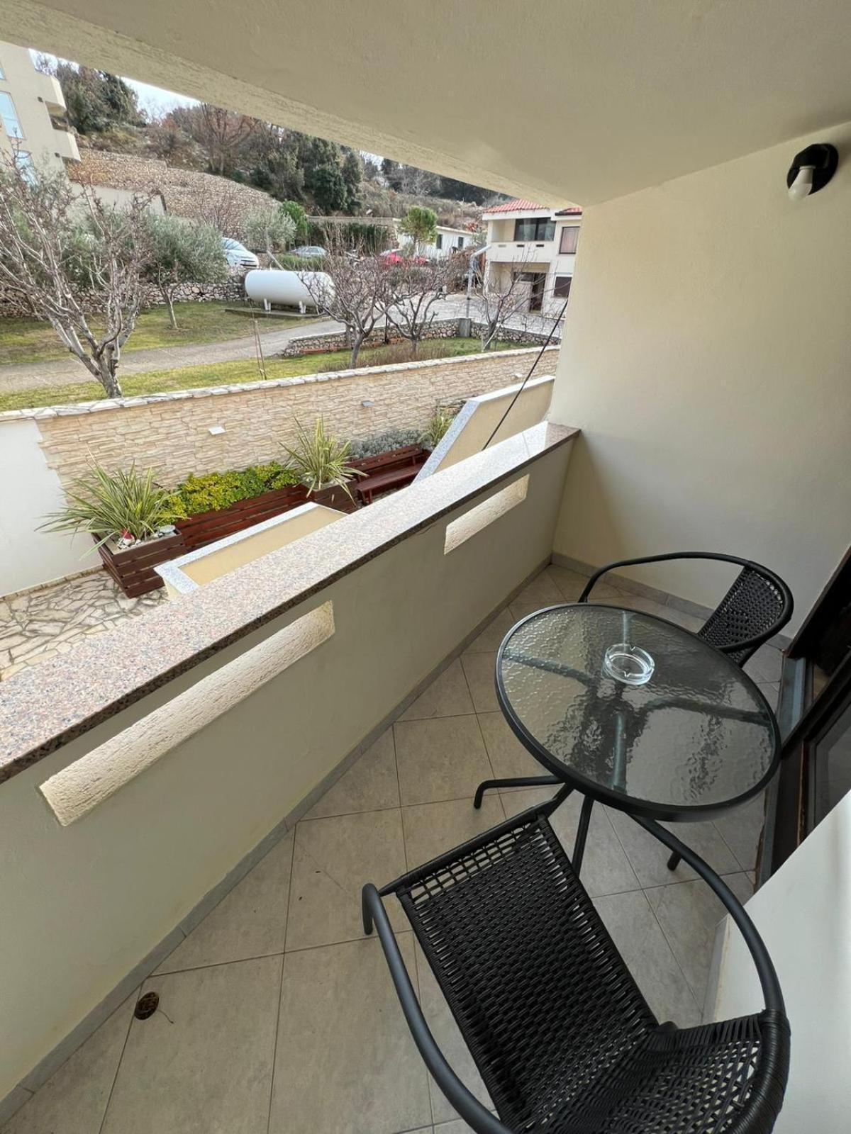 Bellevue Rooms Stara Baska Exterior photo