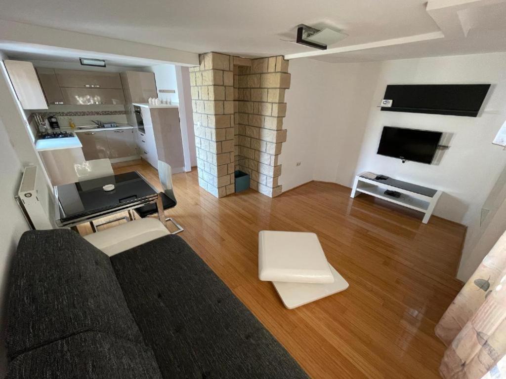 Bellevue Rooms Stara Baska Exterior photo