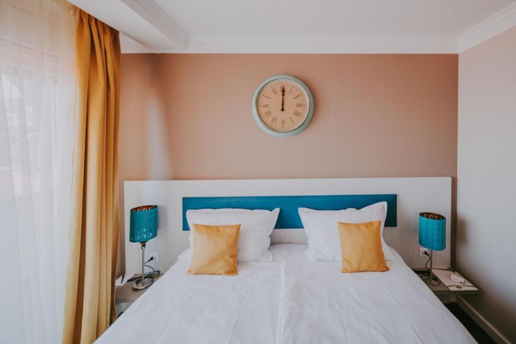 Bellevue Rooms Stara Baska Exterior photo
