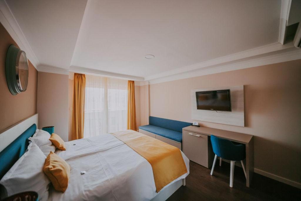 Bellevue Rooms Stara Baska Exterior photo