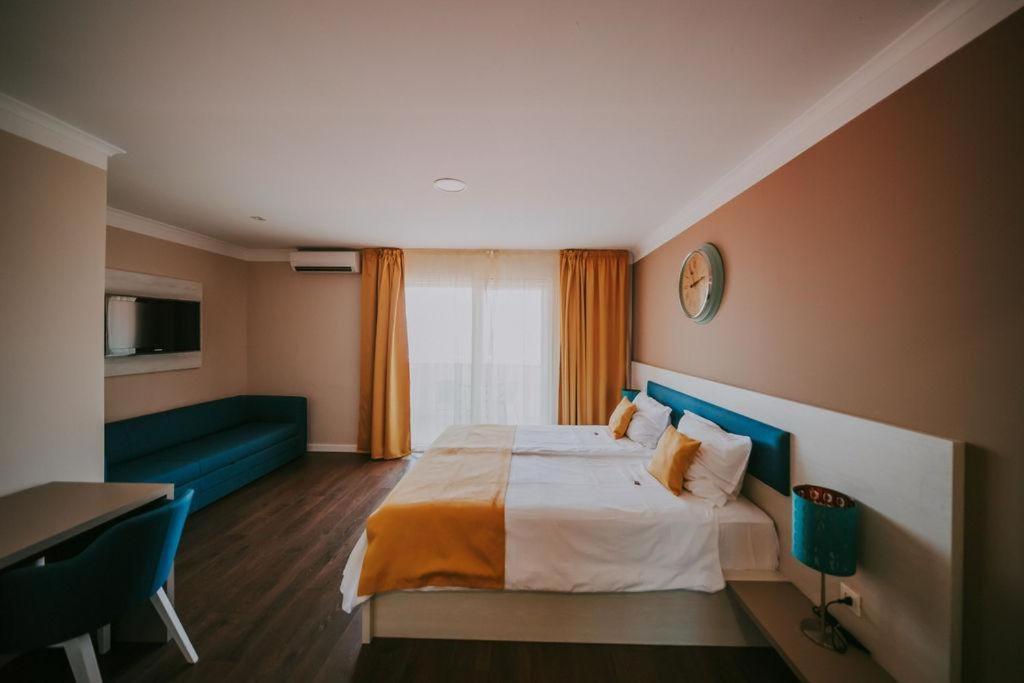 Bellevue Rooms Stara Baska Exterior photo