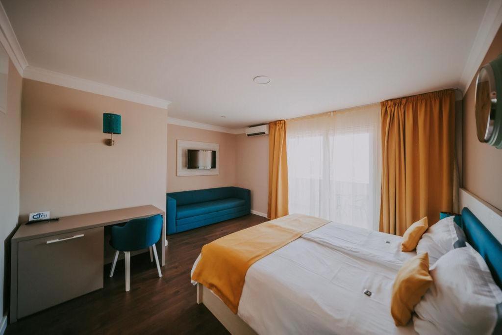 Bellevue Rooms Stara Baska Exterior photo
